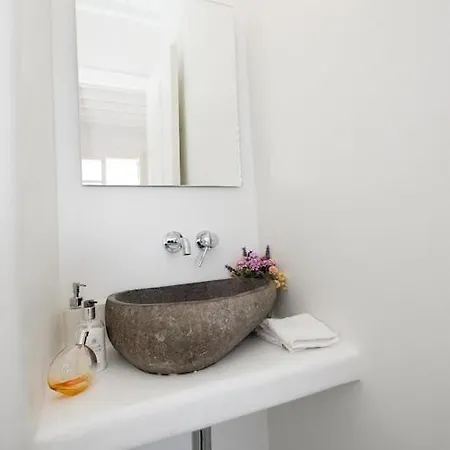 Mykonos Serendipity With 2 Bedrooms Walking Distance To The Beach! * Platys Gialos (Mykonos)