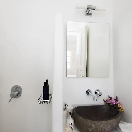 Mykonos Serendipity With 2 Bedrooms Walking Distance To The Beach! Apartment Platys Gialos (Mykonos)